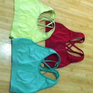 Fabletics sports bra