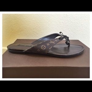 Louis Vuitton Sandals!