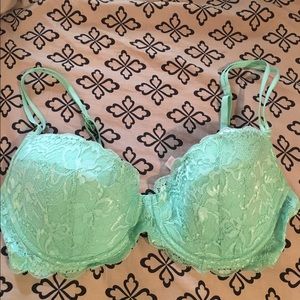 VS Pink Lightly Lined Date Bra