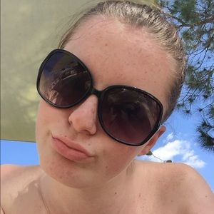 Meet your Posher, Mallory