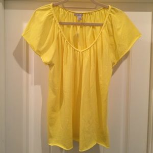 NWT Old Navy yellow top with braided detail.