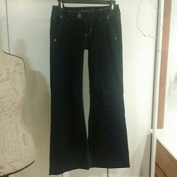 American Eagle Jeans..Just had a stroke 😥