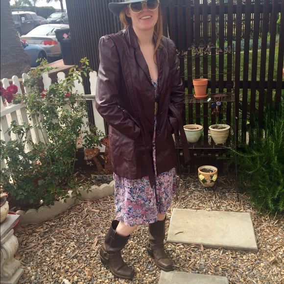 ✌️Vintage Leather Oxblood Jacket - Picture 2 of 4