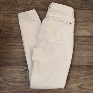 White skinny jeans