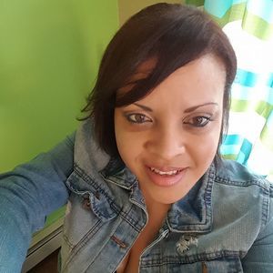 Meet your Posher, Ayala