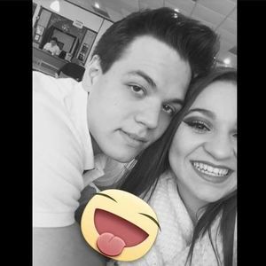 Meet your Posher, Destanie