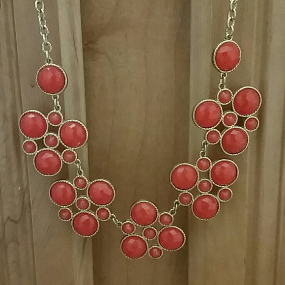 Francesca's coral statement necklace