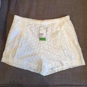 NWT H&M White Eyelet Shorts