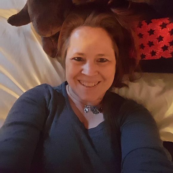 Meet your Posher, Shelly - Picture 1 of 1