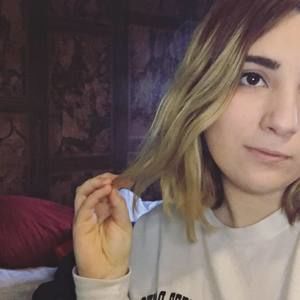 Meet your Posher, Tiffany