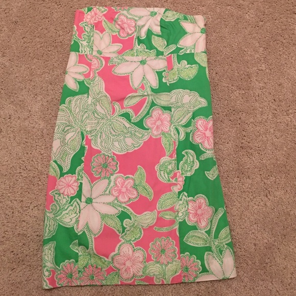 Lilly Pulitzer Size 4 dress with Tie back
