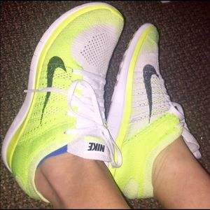 Nike Flyknit 4.0 Neon Yellow.