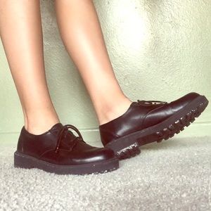 Divided faux leather flatform Oxfords