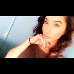 Meet your Posher, Lizbeth