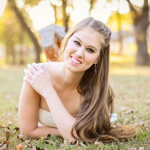 Meet your Posher, Shelly - Picture 1 of 1