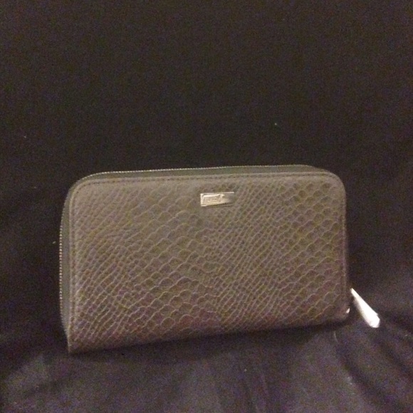 All about the Benjamin's wallet