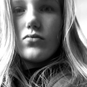 Meet your Posher, Abbi