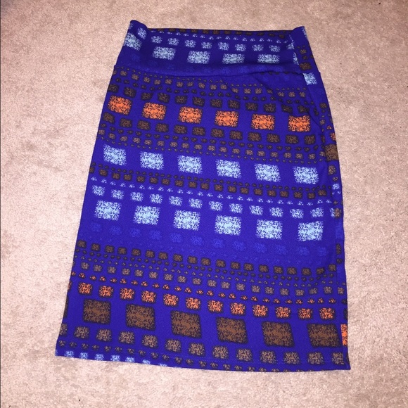 LuLaRoe Cassie skirt