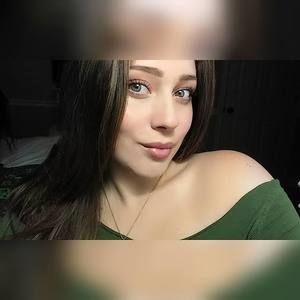 Meet your Posher, Laura camila