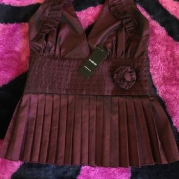 ๐BEBE TOP๐ - Picture 2 of 2