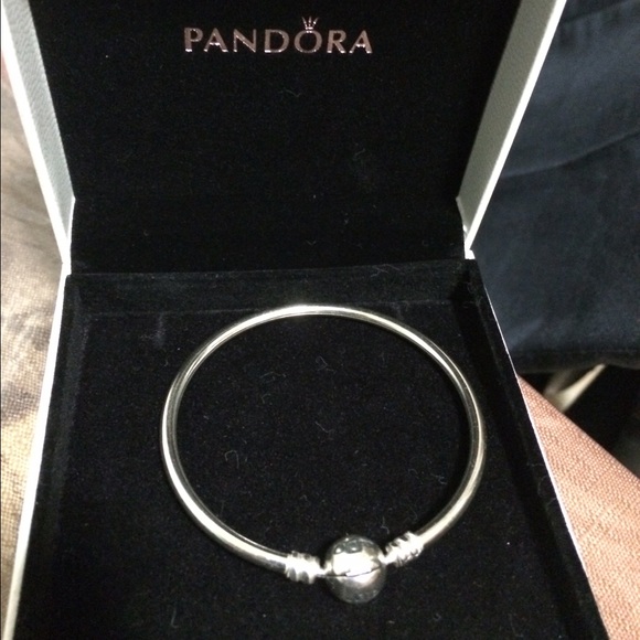 🚫SOLD🚫New unused Pandora bangle bracelet - Picture 3 of 3