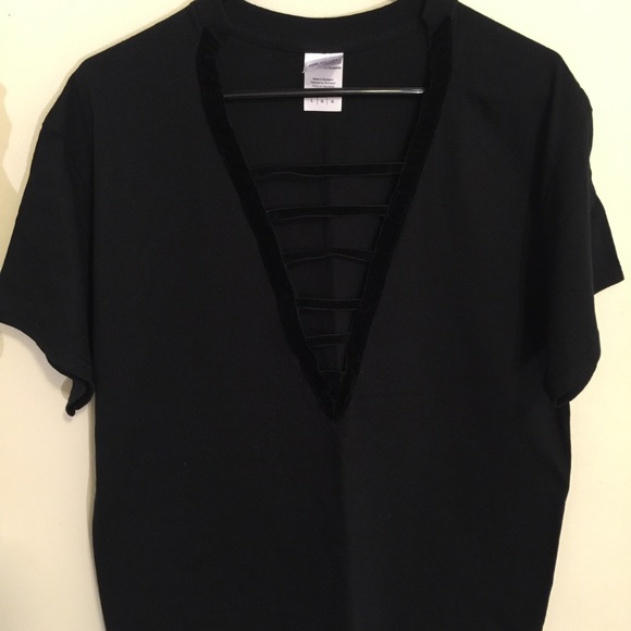 🚫Sold🚫🌚Custom Made Ladder Tee - Picture 3 of 3