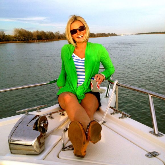 Meet your Posher, Dara