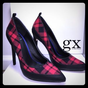 gx Gwen Stefani -Trio Red Plaid Heels
