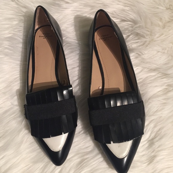 Zara Shoes - Zara Tuxedo Loafers