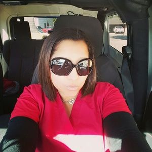 Meet your Posher, Jenn