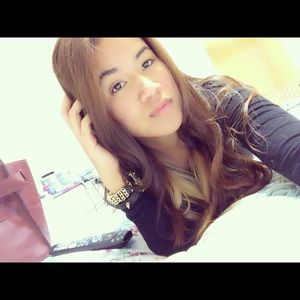 Meet your Posher, Angela