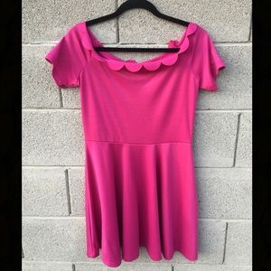 Off-the-shoulder Hot Pink Steal.