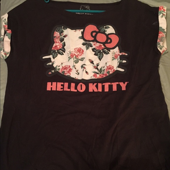Hello Kitty T shirt