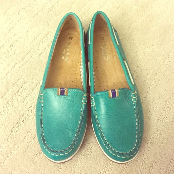 naturalizer green loafer flats size 6