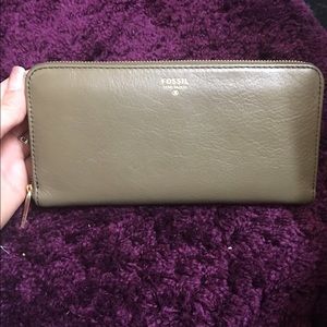 Fossil Sydney Zip Wallet