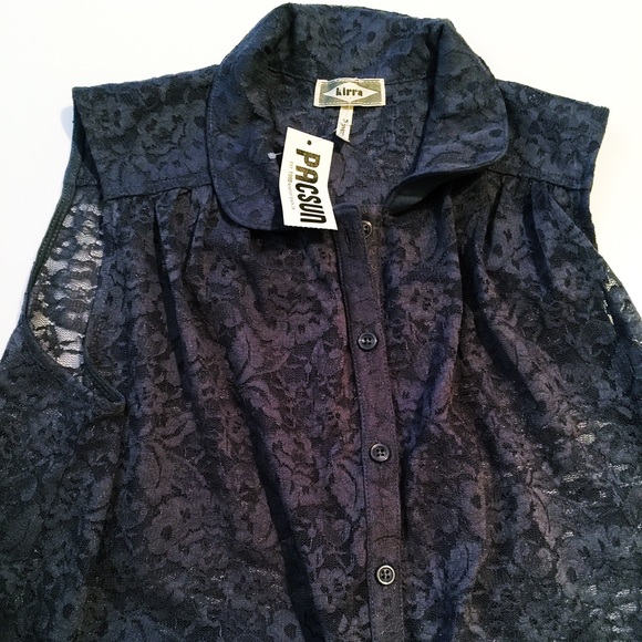 PacSun Grey Lace Collared Tank with buttons