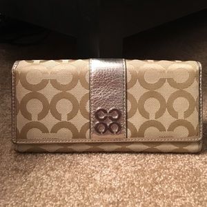 Coach wallet