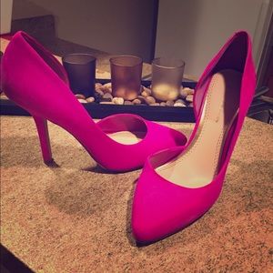 Twilight Magenta sued d'orsay pumps!