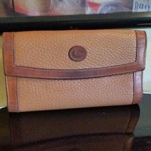 Vintage Dooney & Bourke Saddle tan wallet
