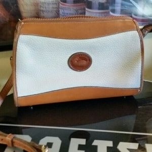 Vintage Dooney & Bourke Classic Ziptop