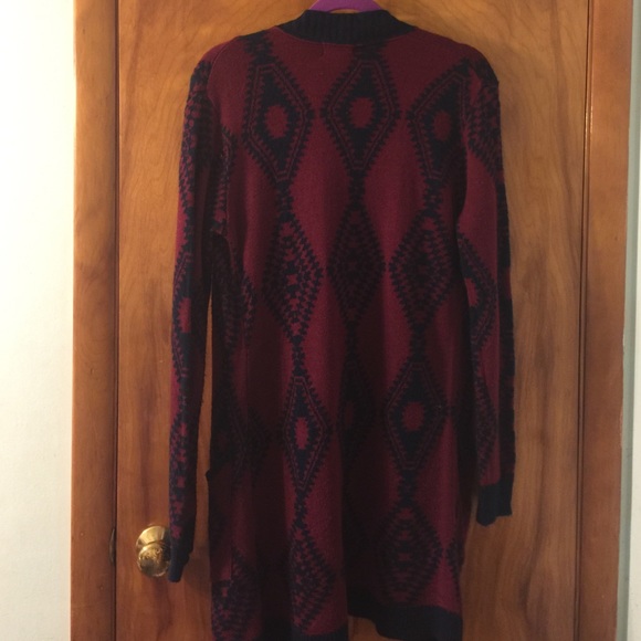 Cardigan - Picture 2 of 4