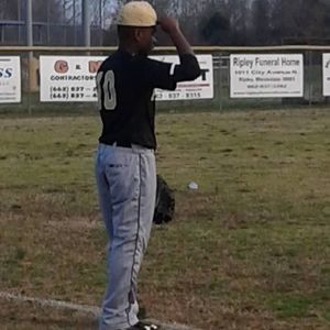 Meet your Posher, Lora