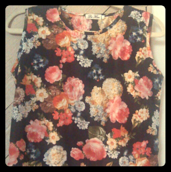 Floral tank top