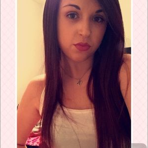 Meet your Posher, Elena