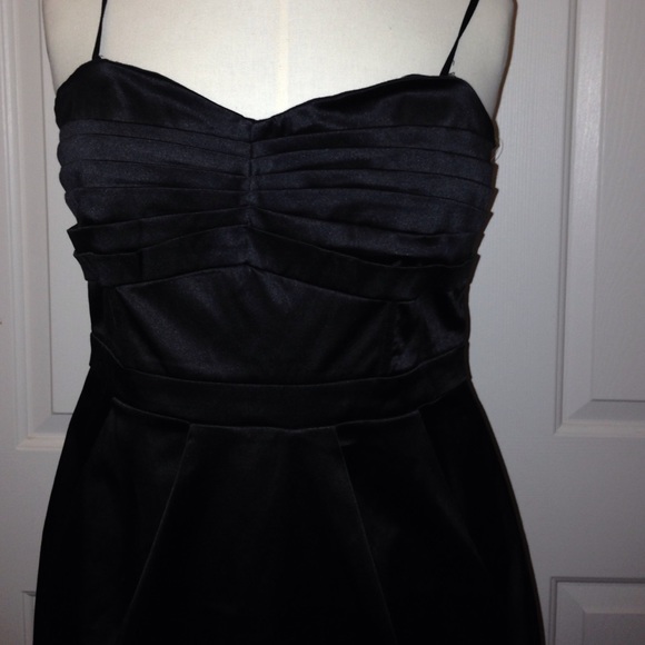 Little black dress - Picture 4 of 4