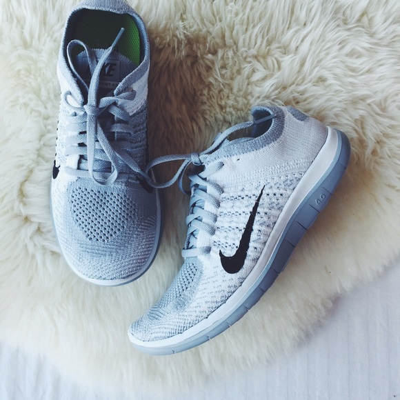 Nike Shoes - Nike Free Flyknit 4.0 Sneakers
