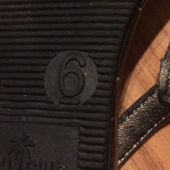 Sandals - Picture 2 of 2