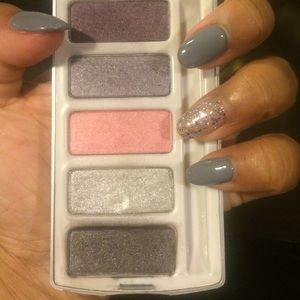 Limited edition Sephora eye palatte with mirror ❤️