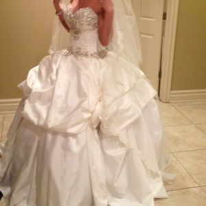 Wedding dress