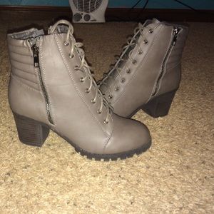 grey booties